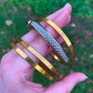 ✨Vintage Bangle Set✨